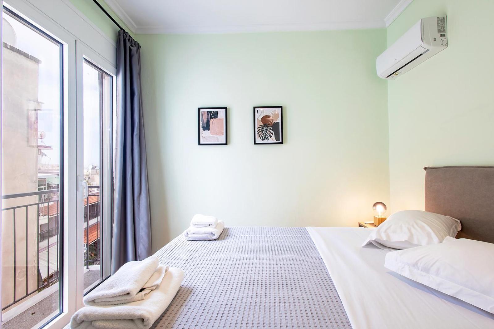 Aris123 By Smart Cozy Suites - Apartments In The Heart Of Athens - 5 Minutes From Metro - Available 24Hr Exterior foto