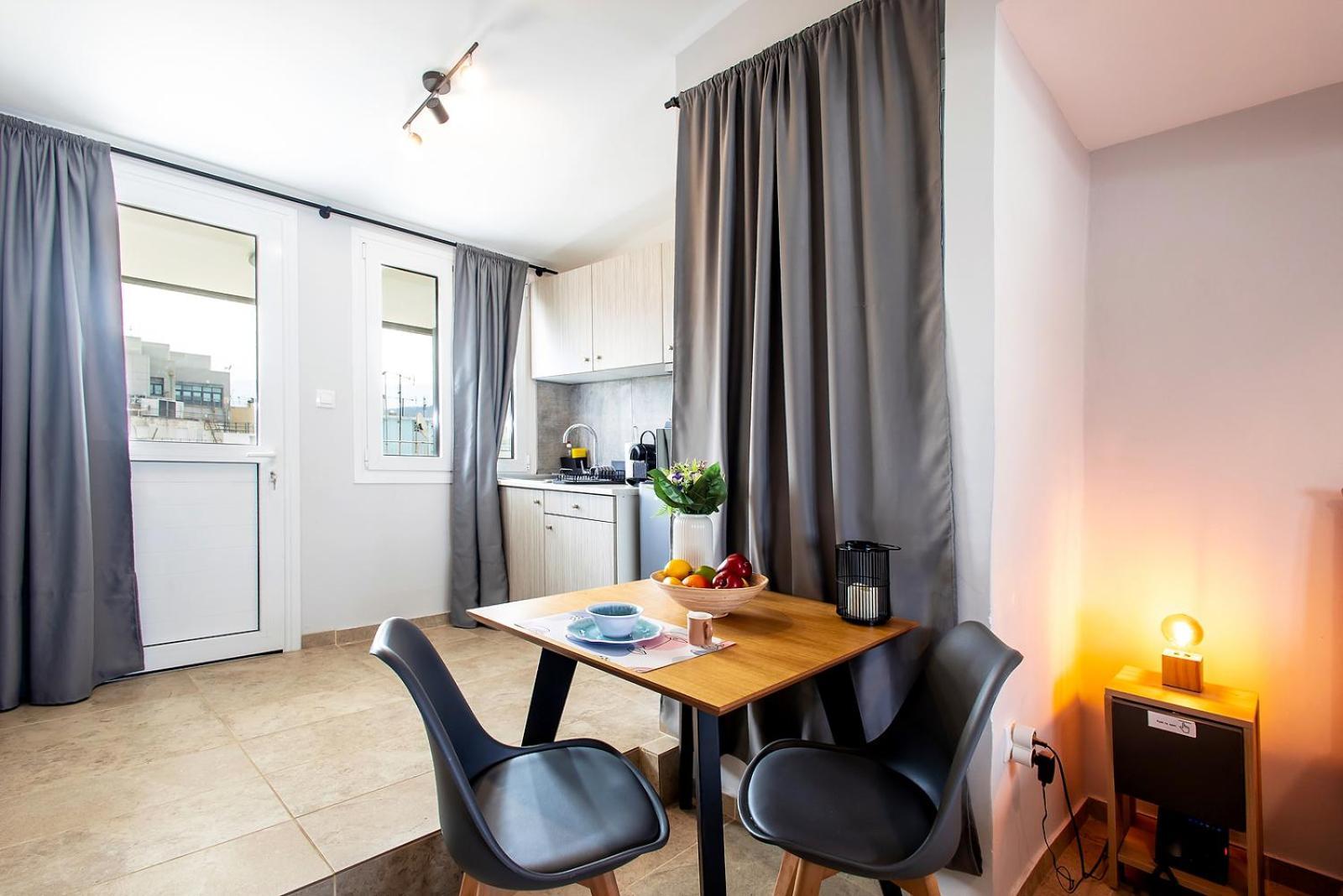 Aris123 By Smart Cozy Suites - Apartments In The Heart Of Athens - 5 Minutes From Metro - Available 24Hr Exterior foto