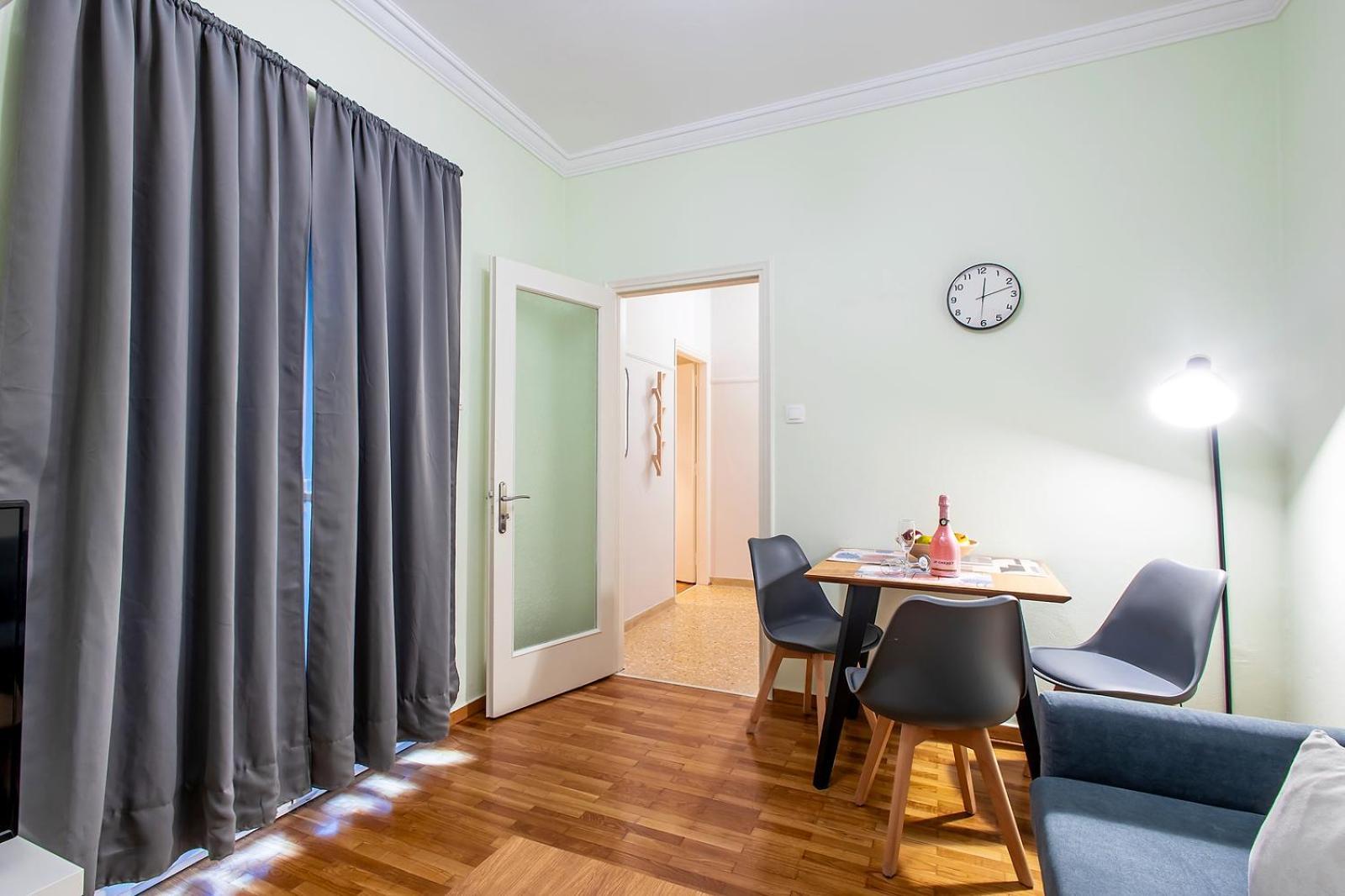 Aris123 By Smart Cozy Suites - Apartments In The Heart Of Athens - 5 Minutes From Metro - Available 24Hr Exterior foto