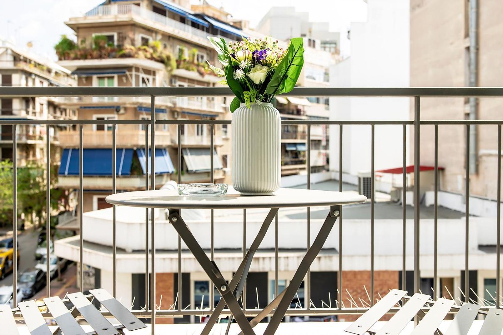 Aris123 By Smart Cozy Suites - Apartments In The Heart Of Athens - 5 Minutes From Metro - Available 24Hr Exterior foto